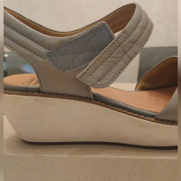 Sandals - Picture 4 of 6